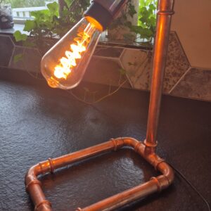 Kopparrör lampa Signature